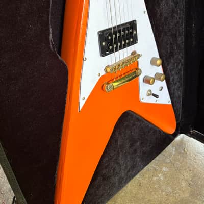 Dean Dime Razorback V Neck and unknown body image 2
