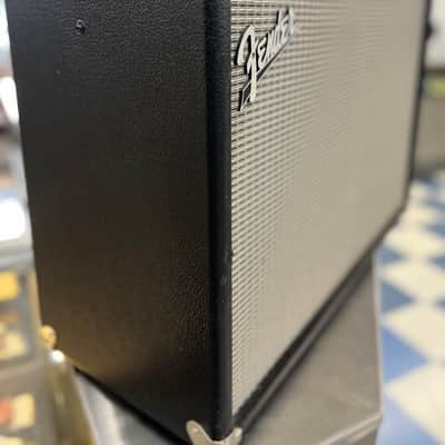Fender Champion 100 2-Channel 100-Watt 2x12" Solid State Guitar Combo 2013 - Present - Black image 4