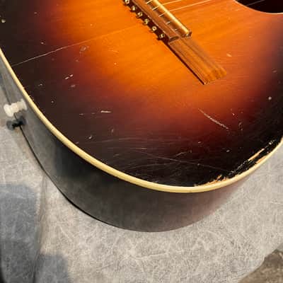 Levin Model 124 1962 Sunburst image 10