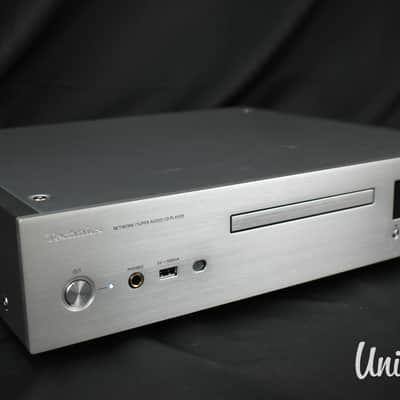 Technics SL-G700 SACD / CD Player & Digital Player in Excellent Condition image 2