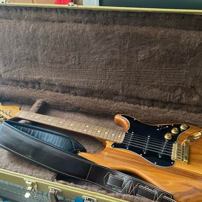 Fender  "The Strat" 1981  - Natural/Walnut image 13