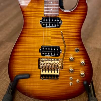 Carvin C66C 2011 Flame Maple Honeyburst w/ Floyd Rose HH Seymour Duncan Pickups image 1