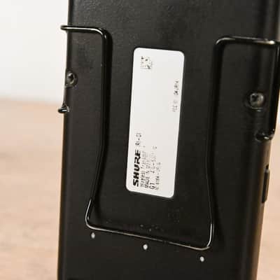 Immagine Shure UR1 Wireless Bodypack Transmitter - G1 Band: 470-530 MHz CG015BP - 8