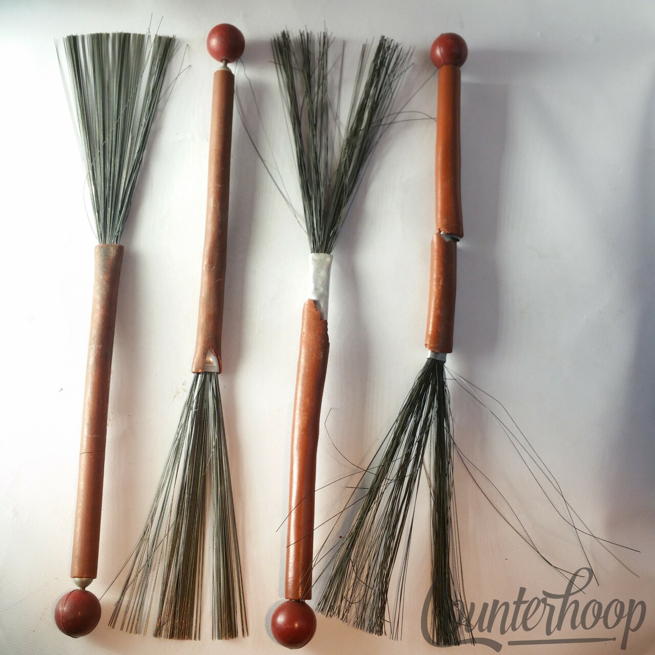 Ludwig 2x Pairs Wire Brushes Jazz Snare Drum Set Retractable Ball-Tips 60s USA — main photograph