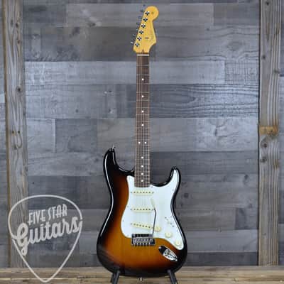 Pre-Owned Fender American Professional II Stratocaster - Two Tone Sunburst with Hard Shell Case image 3