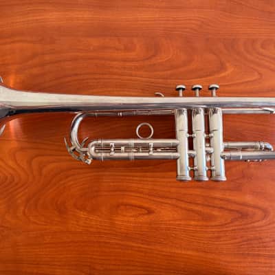Rare 1960 Olds Mendez Long Model Cornet image 5