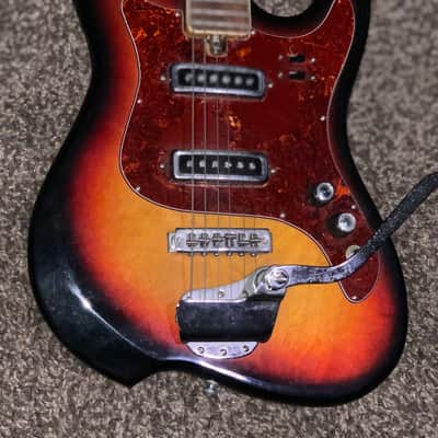 Vintage holiday Double cut electric guitar made in japan image 4