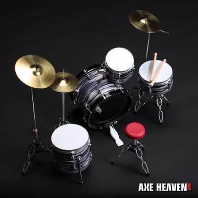 Axe Heaven SET of 6 Beatles 1:4 scale Instruments Mini Replica Guitars, Drum Kit and Amps! Fab Four image 2
