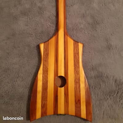 Ukulele TAHITIEN 6 CORDES 2024 - Manufacture image 6