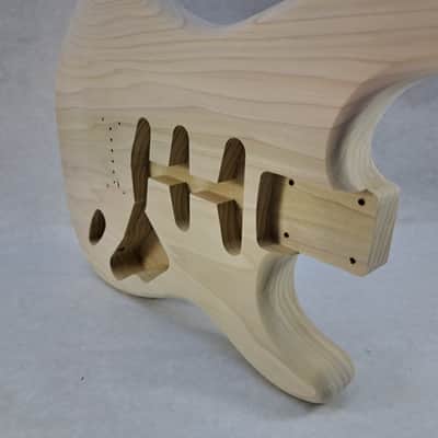 Unfinished Poplar (1 pc) SSS Hardtail guitar body - fits Fender Strat Stratocaster necks J2443 image 6