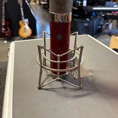 ADK Microphones Z12 Multi-Pattern Class A Valve/Tube Condenser Mic With Case, Power Amp And Shockmount - Red image 1