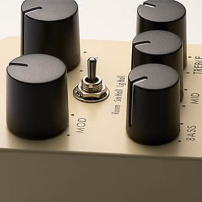 Universal Audio Evermore Studio Reverb Pedal. New with Full Warranty! image 8
