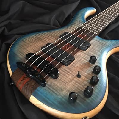 Mayones Patriot 5 Classic 2017 3Tone Blue Burst image 12