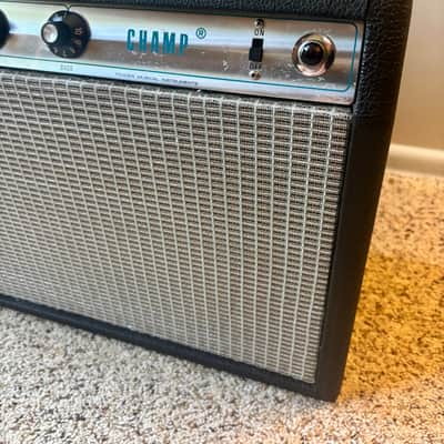 1978 Fender Champ 6-Watt 1x8" Guitar Combo 1970 - 1981 - Silverface image 3