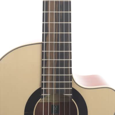 Classical Guitar Alhambra GS Green Sustain Cutaway E8 FSC 100% image 3
