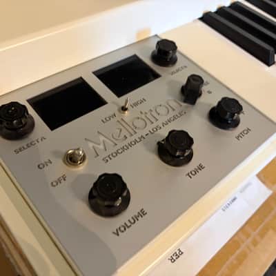 Mellotron M4000D image 2