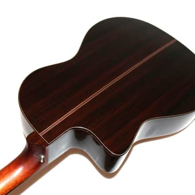 Guild GN-5 Classical Nylon-String Acoustic Electric Cutaway Guitar w/ Case image 5