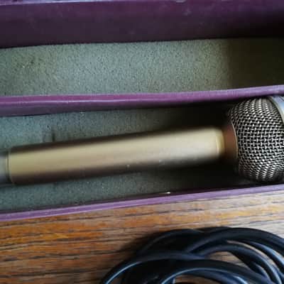 Nanyo Model 9235 Dynamic Cardiod Michophone image 1