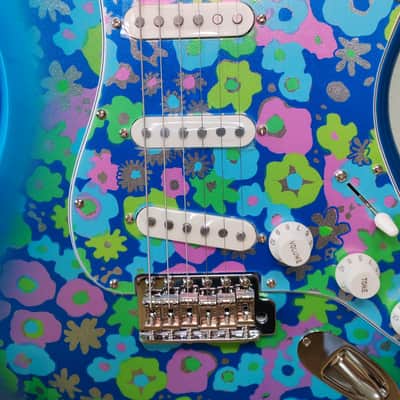 *NEW IN BOX* 2025 Fender Japan Limited Edition Stratocaster Blue Flower 2025 !! image 6