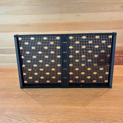 Temple Audio TRIO 28 GM Pedalboard with Flight Case 2010s - Gunmetal image 7