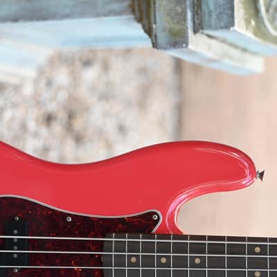 Fender Limited Edition Vintera II Road Worn '60s Precision Bass - Fiesta Red image 4