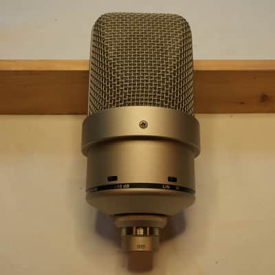 Neumann M 150 Small Diaphragm Omnidirectional Tube Condenser Microphone 2001 - Present - Nickel image 2