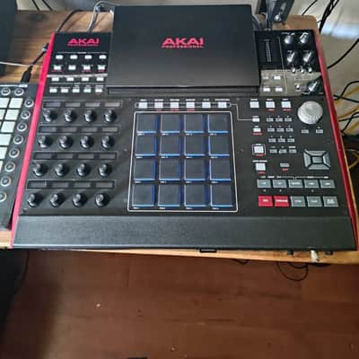 Akai MPC X Standalone Sampler / Sequencer 2017 - Present - Black image 2