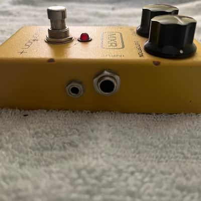 MXR M104 Distortion + 1994 - Yellow image 2