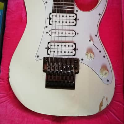 Steve Vai stage played Ibanez Universe UV7PWH image 2