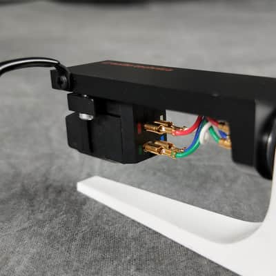 Ortofon 520 MK II MC Cartridge w/ Headshell In Excellent Condition image 9