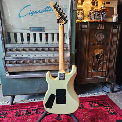 1986 Kramer Baretta Pearl White image 8