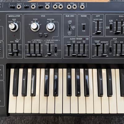 Roland SH-1 32-Key Synthesizer 1978 - 1979 - Black