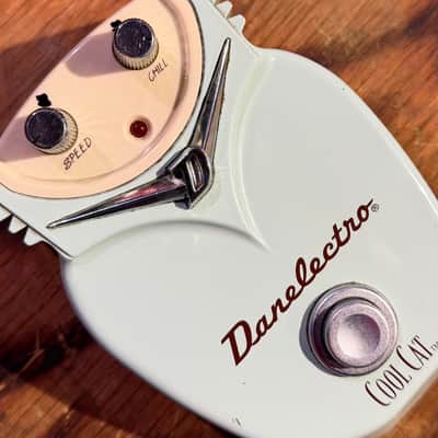 Danelectro Cool Cat Chorus 2000s - Blue image 1