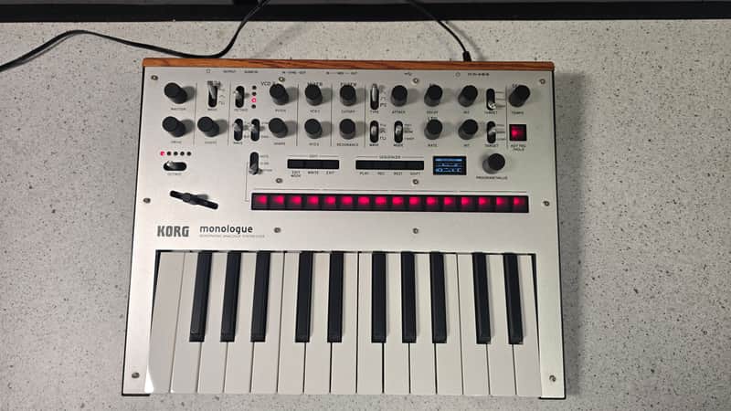 Korg Monologue Silver (Used)