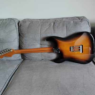2006 Fender Classic Series '50s Stratocaster 2-Color Sunburst w/GIGBAG image 5