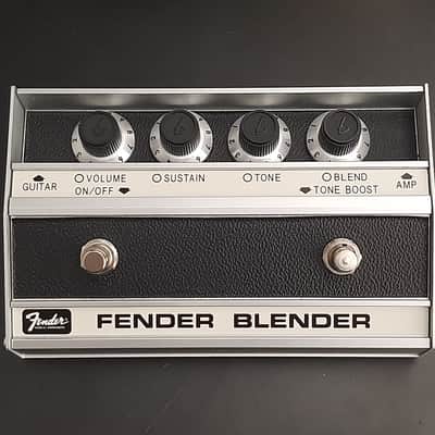 2000s - Boxed with Manual - Vintage Fender Blender Fuzz 2005 - 2010 - Silver image 5