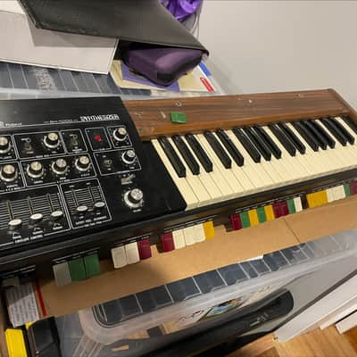 Roland SH-1000 37-Key Synthesizer