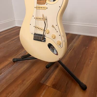 1995 Fender American Standard Stratocaster (w/ Eric Johnson signature pickups) - Arctic White image 3