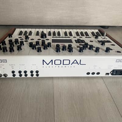 Modal Electronics 001 Hybrid Digital / Analog 2-Voice Synth in mint condition image 5