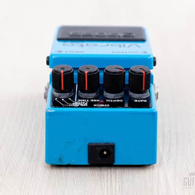 1983 Boss VB-2 Vibrato Vintage Guitar Effects Pedal, Black Label Japan image 3