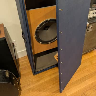 Vintage 1979s Univox UFO-15 Rear-facing Guitar/Bass speaker cabinet image 7