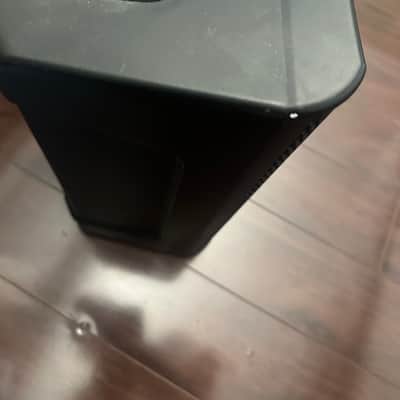 QSC CP8 2-Way 1000-Watt 8" Active Loudspeaker 2018 - 2020 - Black image 3