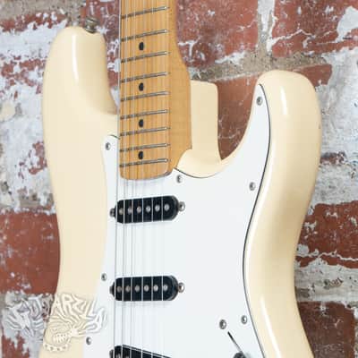 Squier Japan '72 Reissue Stratocaster CST-30 E Serial MIJ 1986 Olympic White image 4