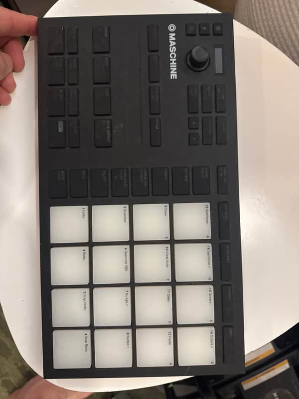 Native Instruments Maschine Mikro MKIII 2017 Black image 1