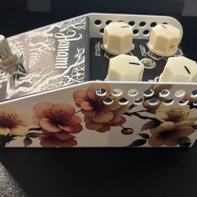 ThorpyFX Hanami Germanium Fuzz 2025 - Present - Black / White image 4