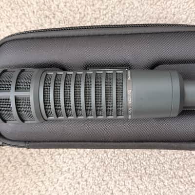 Electro-Voice RE20 Microphone w/ Suspension Shockmount (Black) + Case image 4