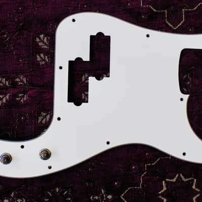 Warmoth Precision Bass Pickguard fully wired CTS image 2
