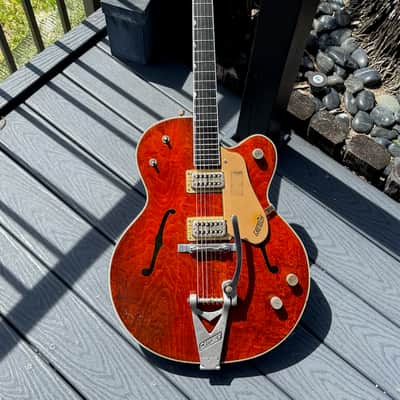 Gretsch 6122 Country Gent 1960 - very early production beautiful Flamey Maple & the coolest factory F-Hole Inserts. image 2