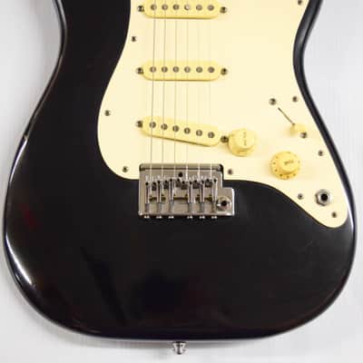 Fender Standard Stratocaster 1983 - Black image 3