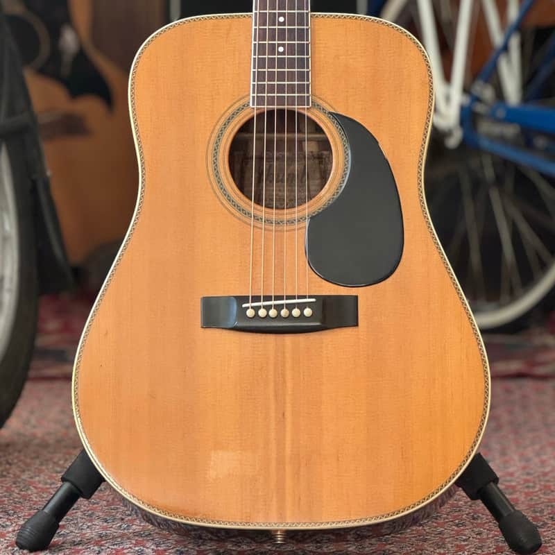 Thumb W-500 - Natural, Early Vintage, 1973